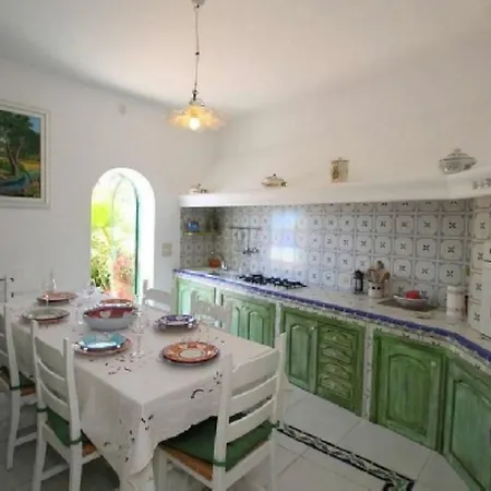 Casa Ida With Large Garden Appartamento